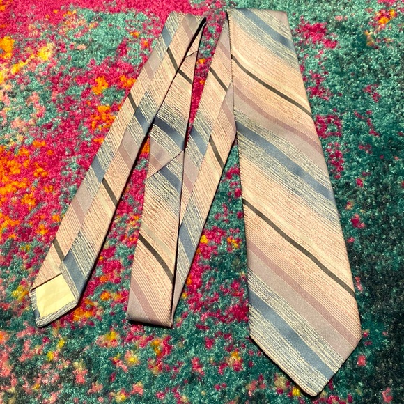 Oscar de la Renta Pastel Pink Baby Blue Striped Tie - Picture 1 of 7